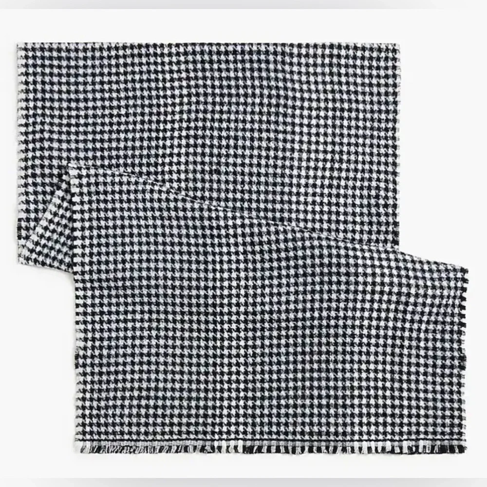 J. Crew Marled reversible scarf. Perfect Christmas gift. - Picture 3 of 7